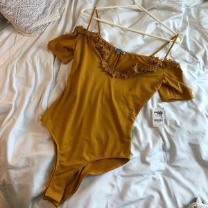 floral off shoulder bodysuit